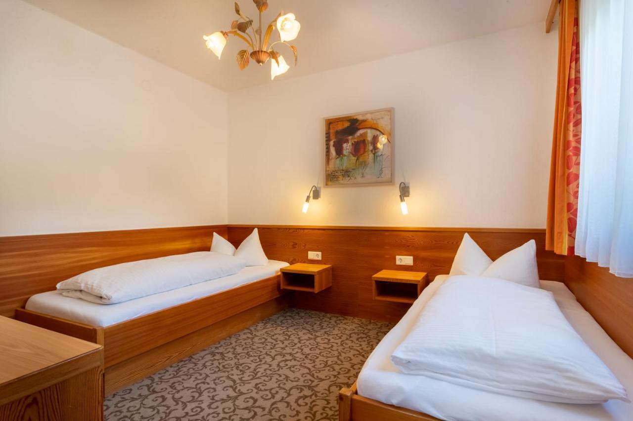 Kinderhotel Laerchenhof Obsteig Bagian luar foto