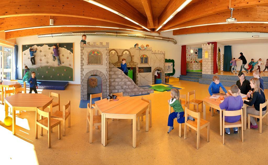 Kinderhotel Laerchenhof Obsteig Bagian luar foto
